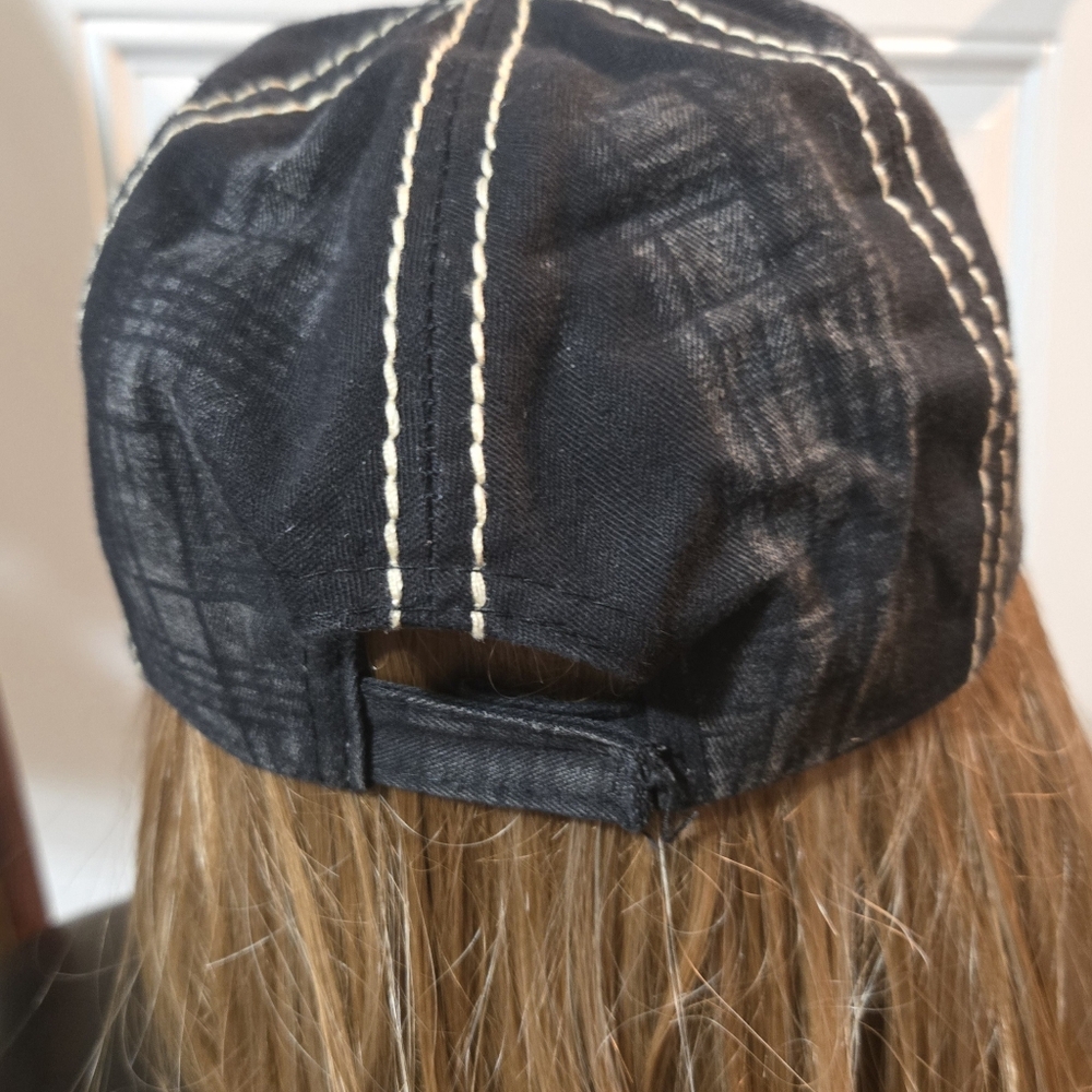Ladies Hats - Picture 4 of 4